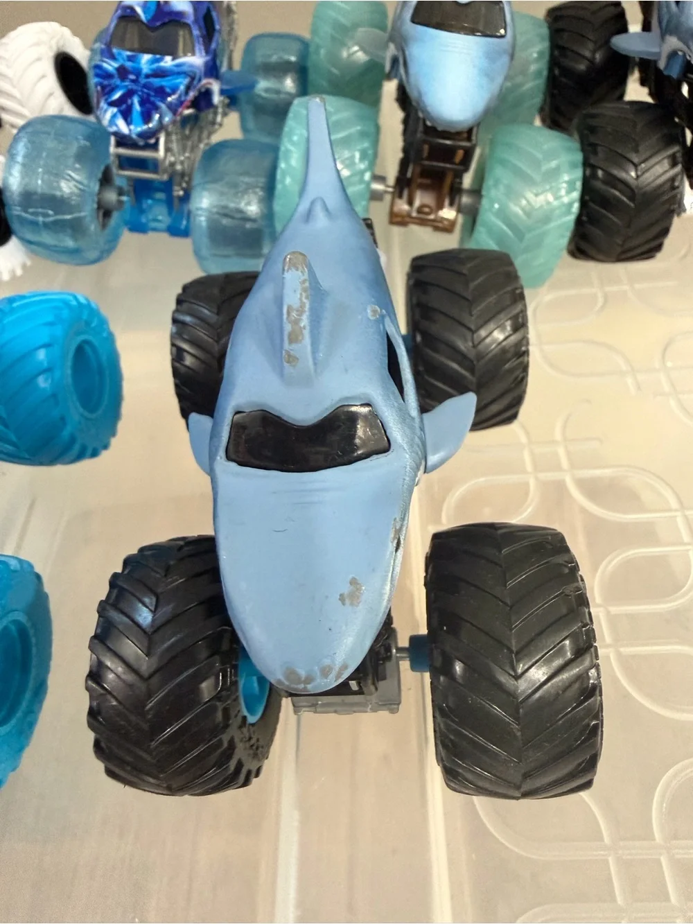 Monster Jam Megalodon Trucks (Bundle of 7)